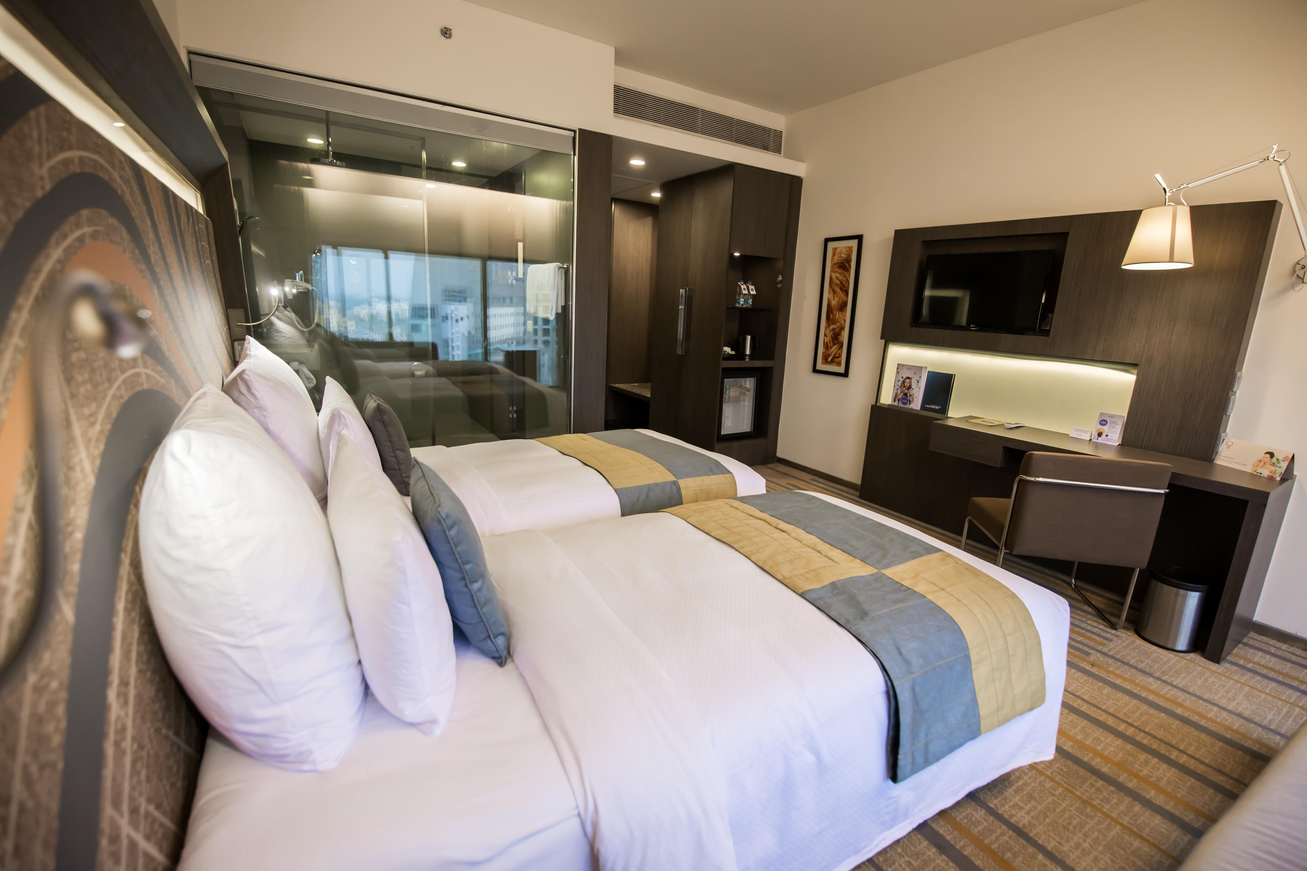 Novotel Kolkata Hotel And Residences Zewnętrze zdjęcie A room at the hotel
