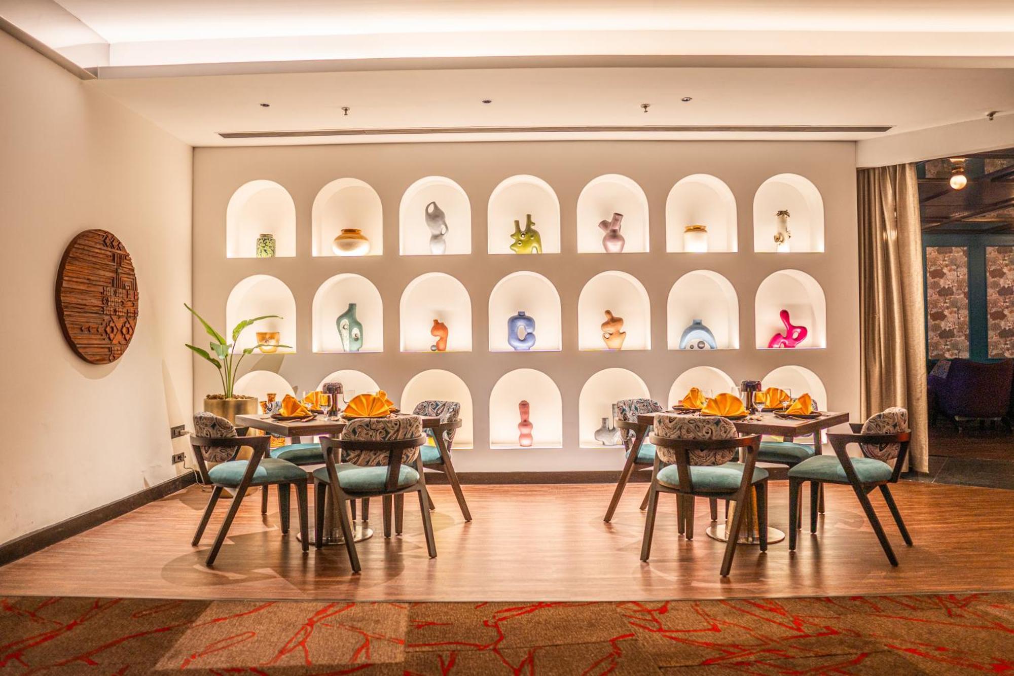 Novotel Kolkata Hotel And Residences Zewnętrze zdjęcie The restaurant