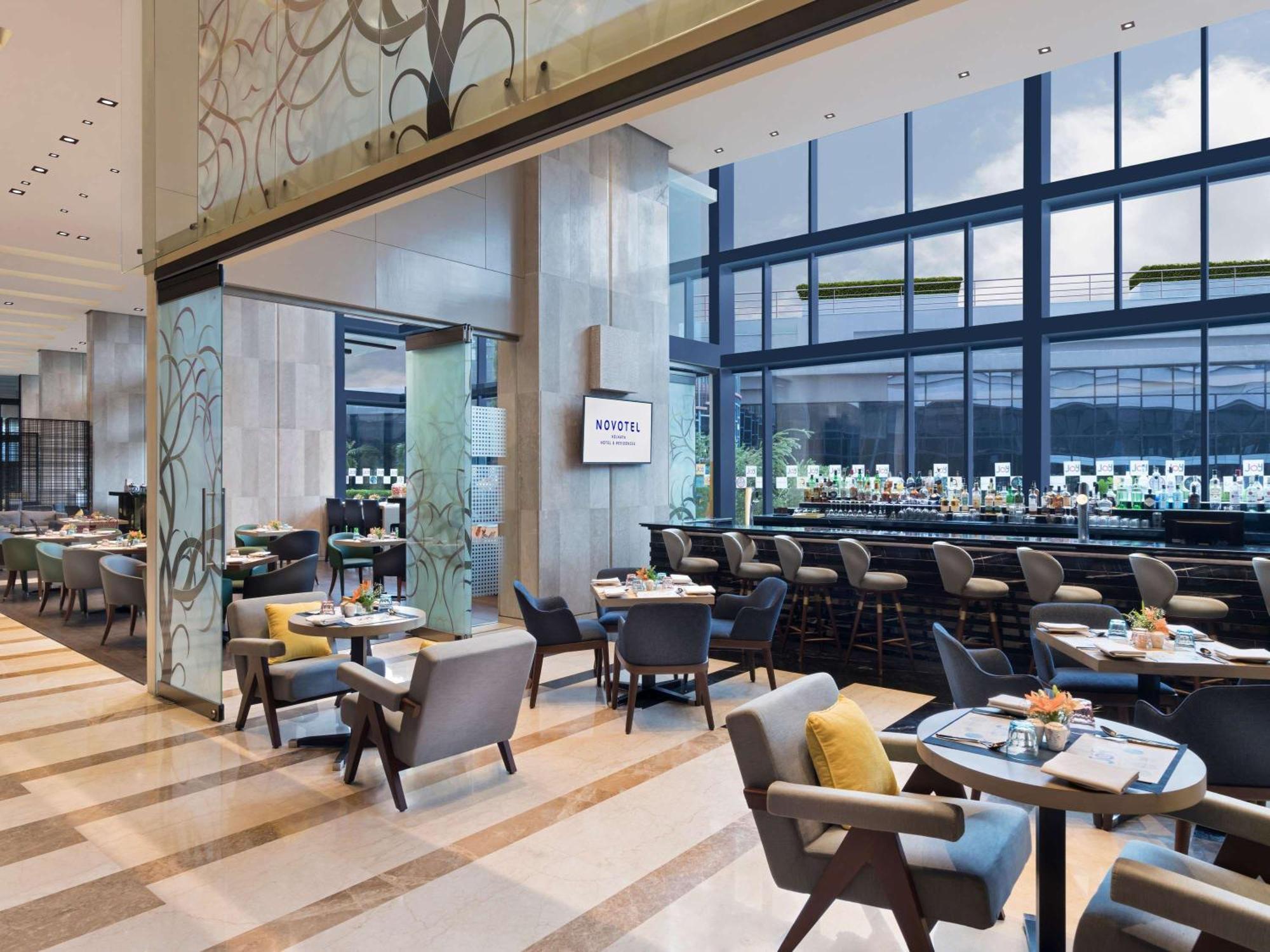 Novotel Kolkata Hotel And Residences Zewnętrze zdjęcie The restaurant